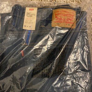 NWT Levi 541 Athletic Taper Jeans - 38x32